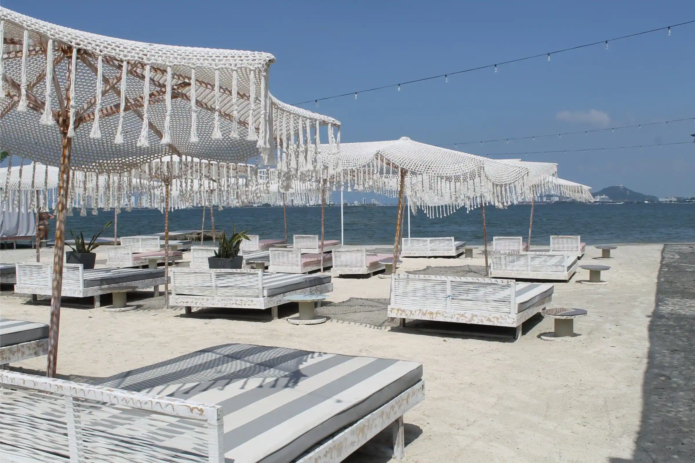Club Kabanna Day Tour - Punta Arena, Isla de Tierra Bomba