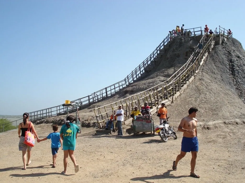 Day Tour al Volcán del Totumo